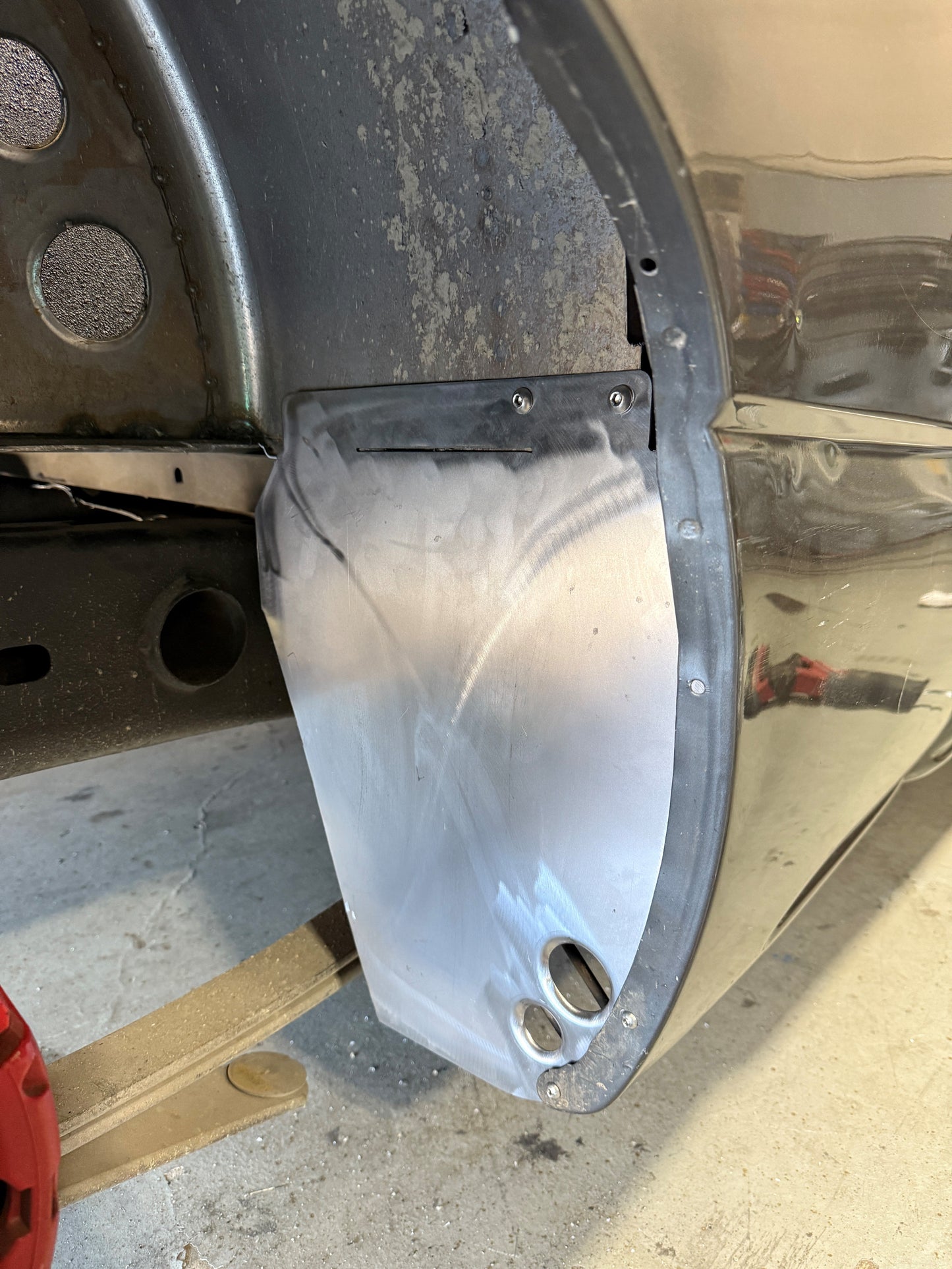 99-06 GM Bed Shrouds