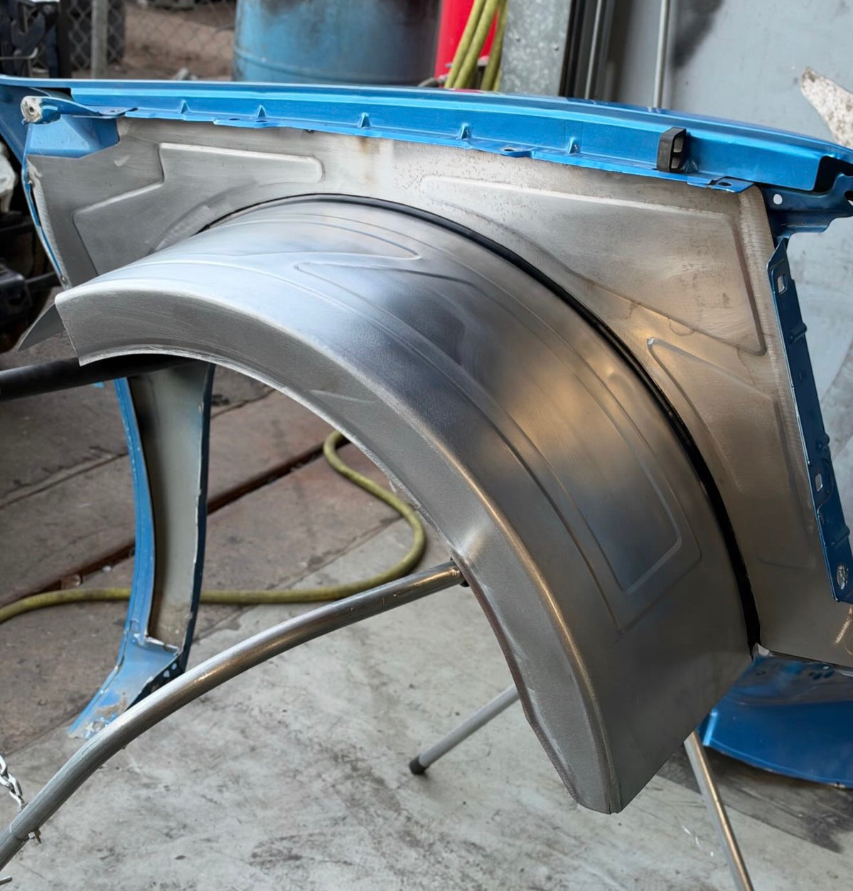 Bead Rolled Tubs w/ Fender Plates
